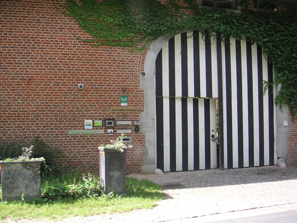 Heers Vakantie Huizen De Heerlijkheid Satenberghヴィラ エクステリア 写真